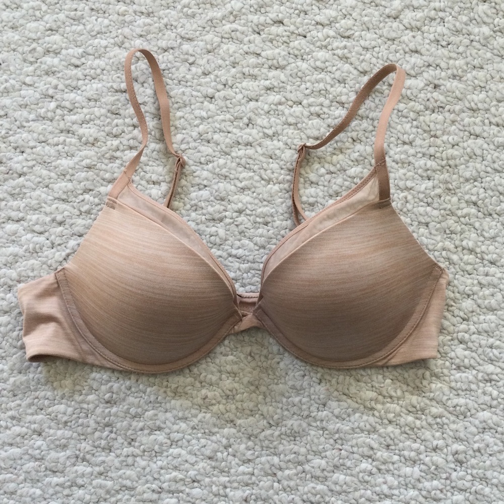 Victoria’s Secret Nude Bra